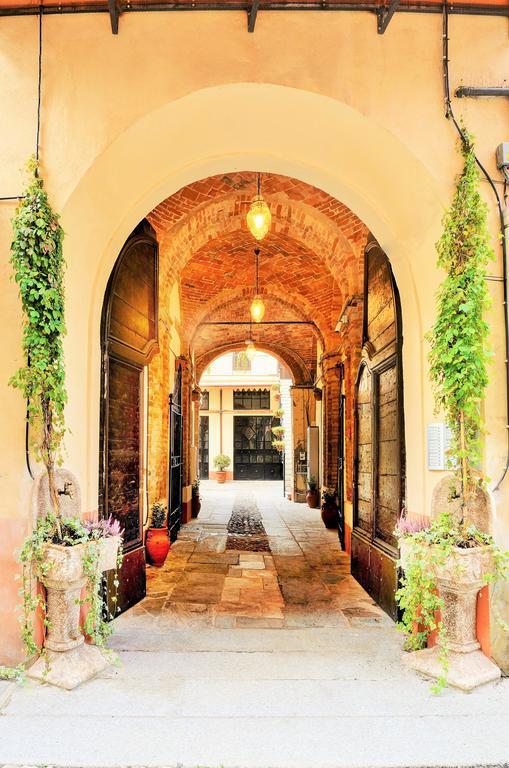 Palazzo Centro Alloggi Vacanza Nizza Monferrato Eksteriør billede